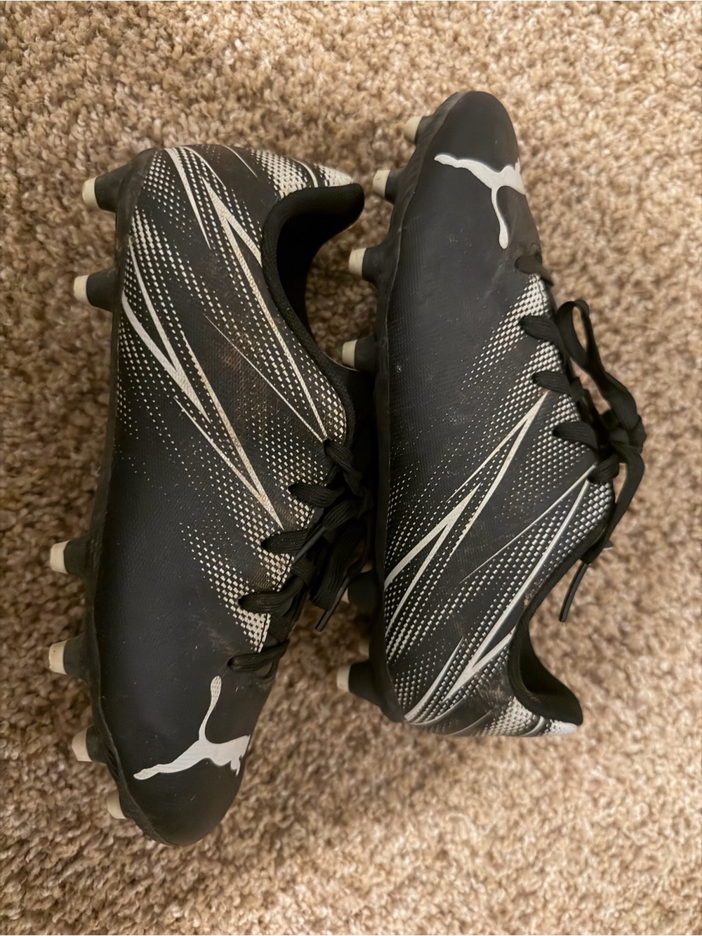 Puma Boys Black Soccer Cleats - Lightweight Performance